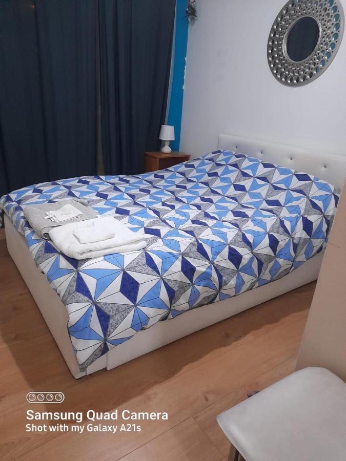 Beautiful 1 Bedroom Ground Floor With Shared Bathroom Londres Exterior foto
